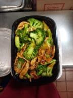 Best Chicken w. Broccoli in Brockton, MA